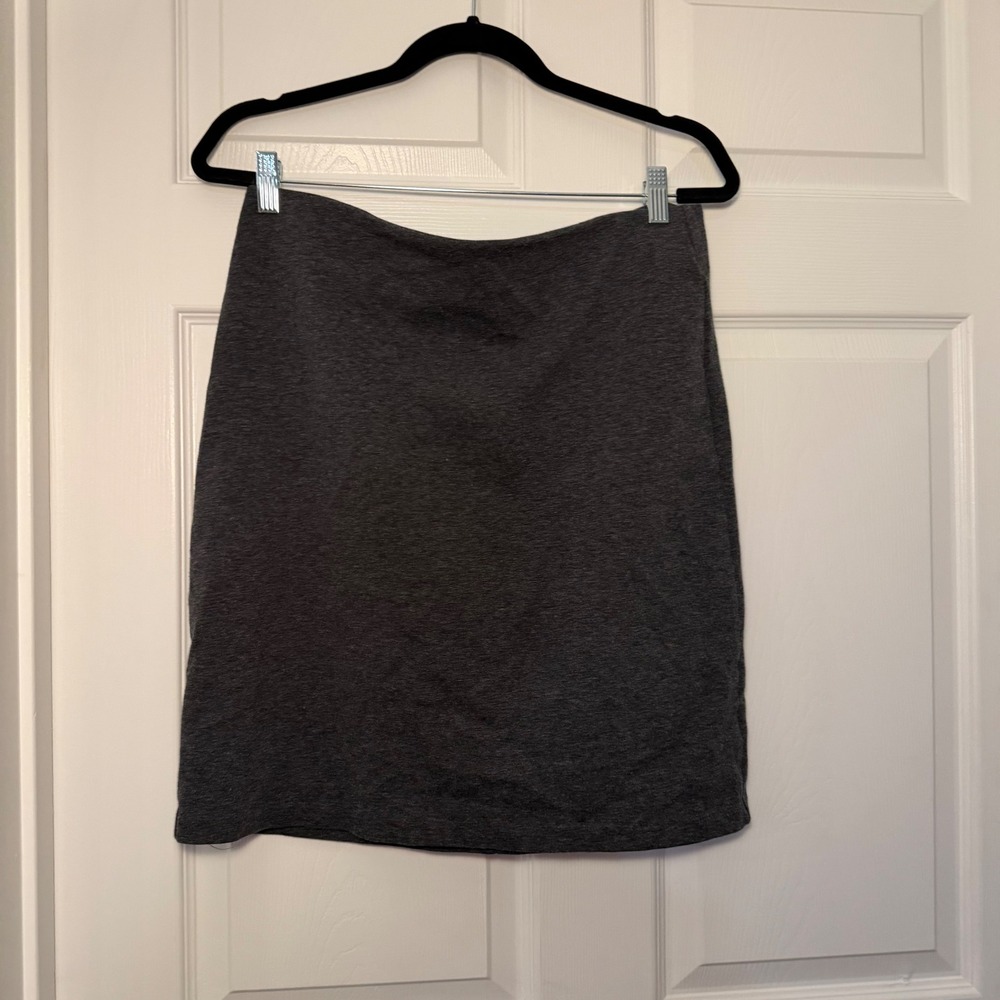 Old Navy Mini Skirt‎ Charcoal Gray Medium Jersey Knit Minimalist Casual Wear